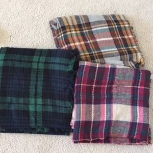 Bundle of 3 Plaid Scarves!